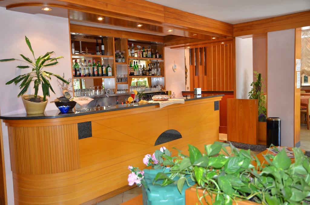 Hotel Monique Cervia Luaran gambar
