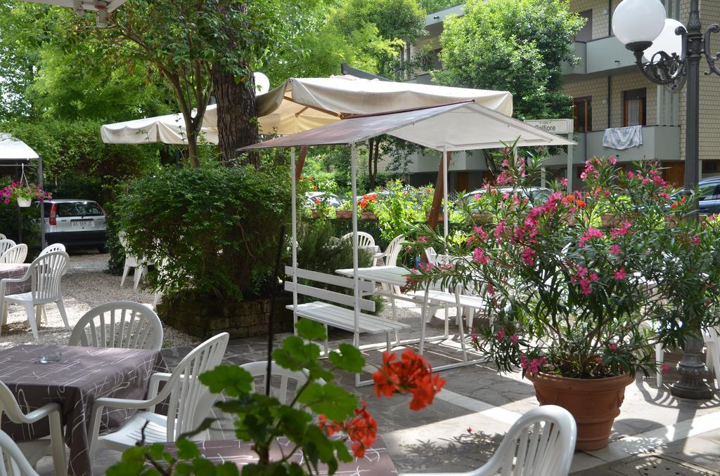 Hotel Monique Cervia Luaran gambar