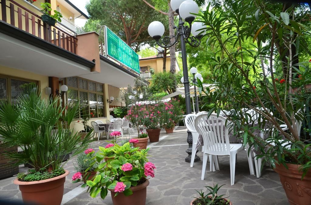 Hotel Monique Cervia Luaran gambar