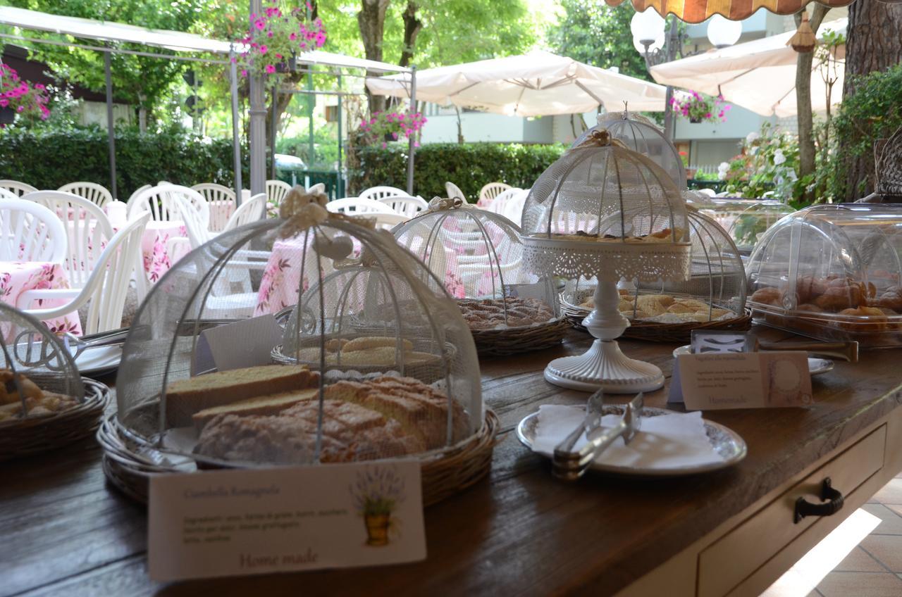 Hotel Monique Cervia Luaran gambar
