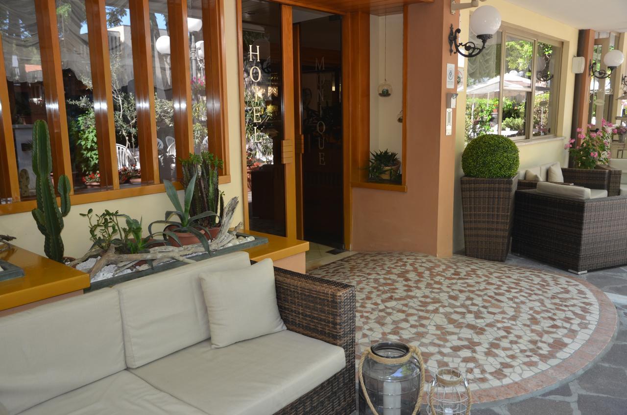 Hotel Monique Cervia Luaran gambar